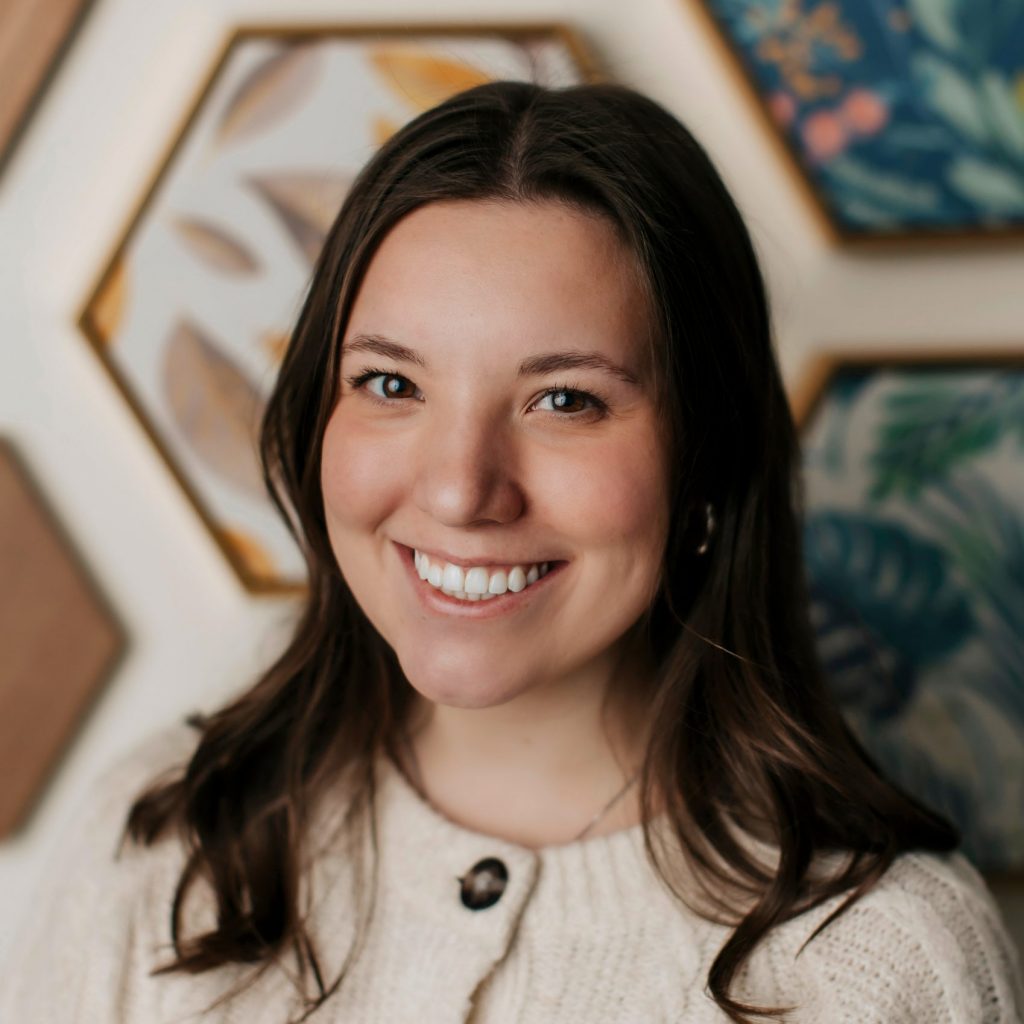 Grace Moloney Adolescent Eating Disorder Therapist Chicago Kimmy Morrison - Chicago Eating Disorder Therapist - Birch Tree Psychotherapy